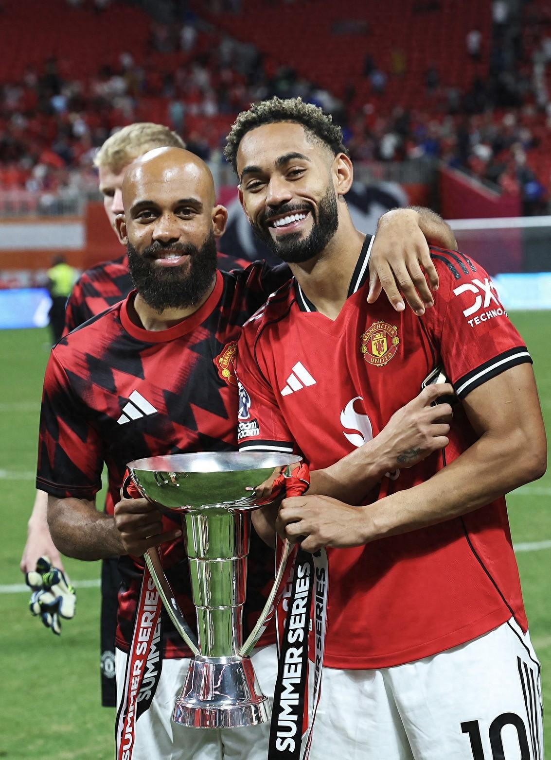 今夜曼联调整名单以备欧超杯；绝杀压哨环节打磨；震撼外界；更衣室氛围转暖的简单介绍